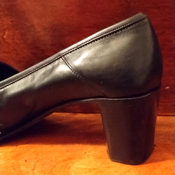 Vintage Black Loafer Heels Via Spiga Oxford Heels - Picture 16 of 16